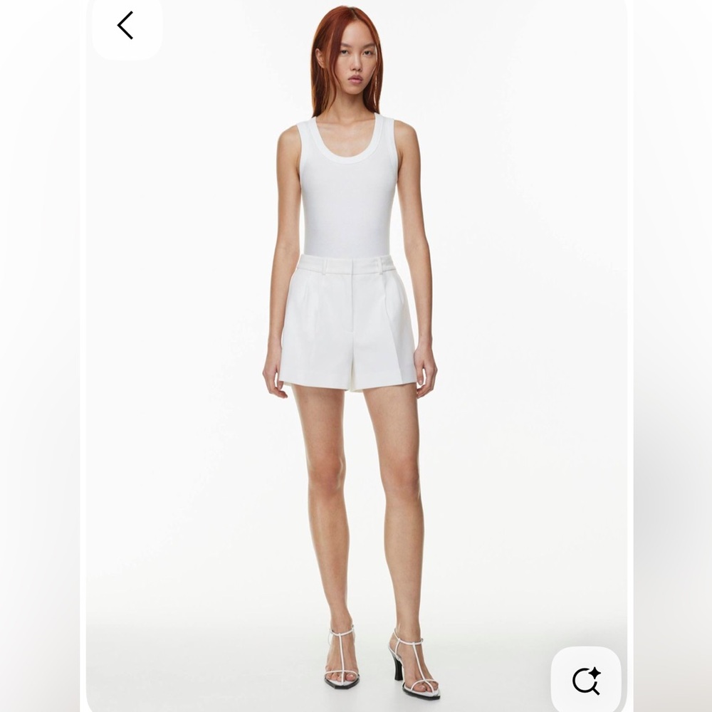 Babaton Mini Pleated Short - (Re-essential) size 8
